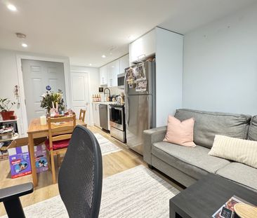 For Lease - 980 Jacarandah Drive, Newmarket, Ontario - Photo 1