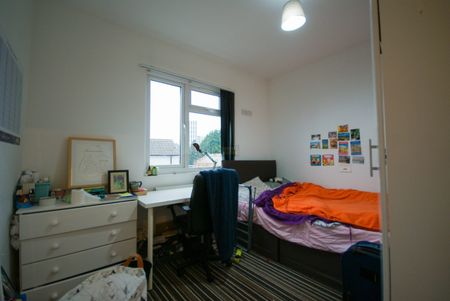 68 Hubert Road - Photo 4