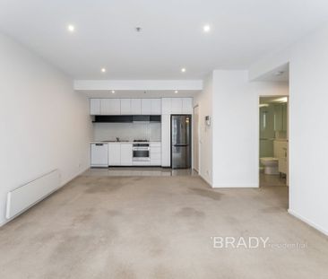 702/22-40 Wills Street, Melbourne - Photo 2