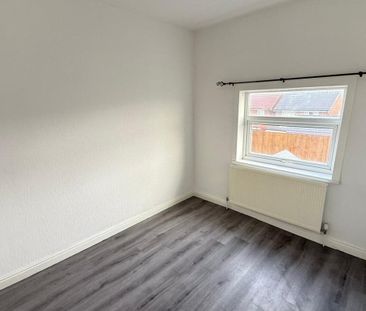 Beever Street - Photo 2