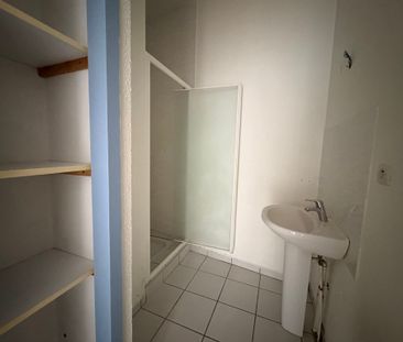 Location Appartement 3 pièces 69m² MONTROND LES BAINS 42210 - Photo 4