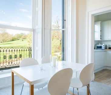 St James`s Square - Photo 4