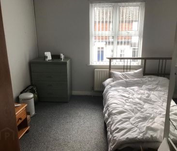 59 Lisburn Ave, Belfast, BT9 7FL - Photo 3