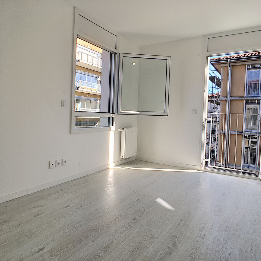 T3 - 65 M2 - BALCON 12 m2 - GARAGE - 69100 VILLEURBANNE - Photo 1