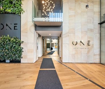 EXECUTIVE UNFURNISHED 2 BEDROOM APARTMENT LIVING STYLE IN ADELAIDE CBD - Photo 1