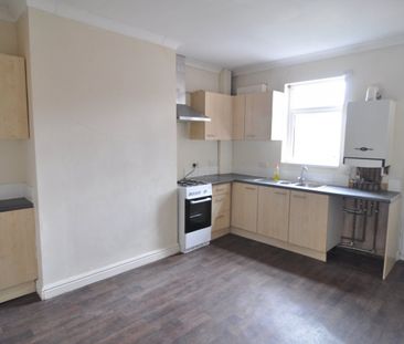 2 bed Terraced - To Let - Photo 3