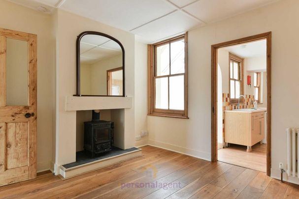 3 bedroom semi-detached house to rent - Photo 1