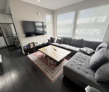 Spacious Garden Two Bedroom Home with One Parking Stall in Convenie... - Photo 4