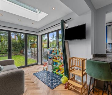 4 bedroom terraced house to rent - Photo 5