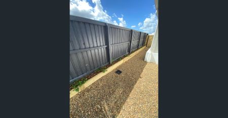 Brand New 3 bedroom home, Waiting for you to call home! - Photo 5