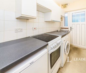 2 bedroom apartment to rent London Road, East Grinstead, RH19 - Photo 5