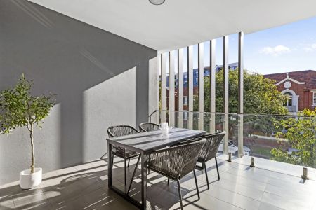 Monarc: Where Luxury Meets Unmatched Elegance - Photo 3