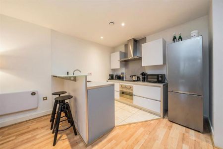 2 bedroom flat to rent - Photo 5