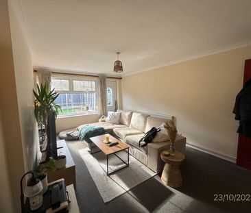 2 Bed Terraced House, Warrels Court, LS13 - Photo 2