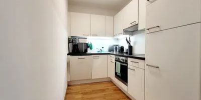 HOFSEITIGE LOGGIAWOHNUNG IN DER NUSSDORFER STRASSE - Foto 3