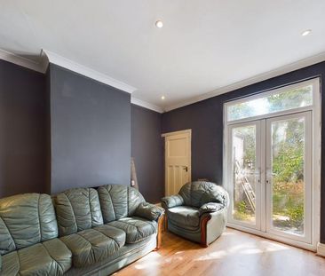 1 bedroom property to rent - Photo 2