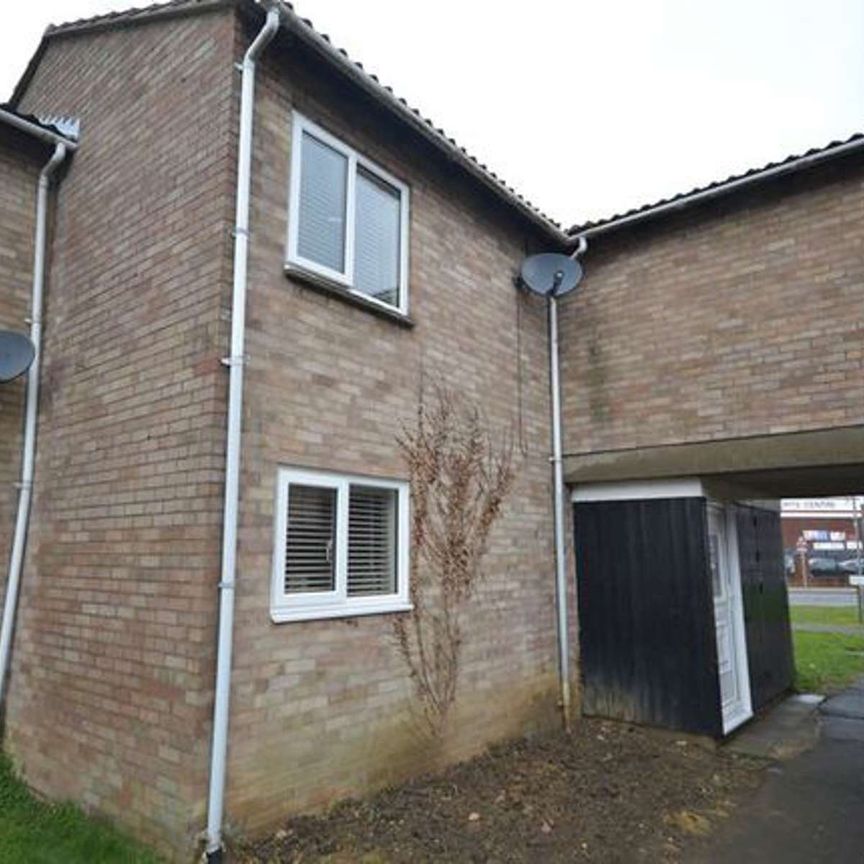 Warkton Way Room 3 - Photo 2