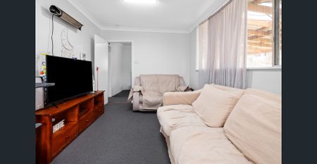 Spacious Home in Lemon Tree Passage - Photo 3