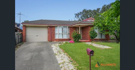 Family Home with Great Outdoor Space! - Photo 3