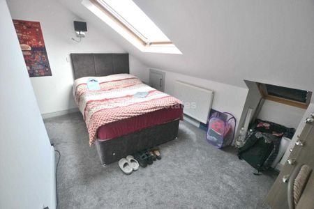 6 bedroom terraced house to rent - Photo 5