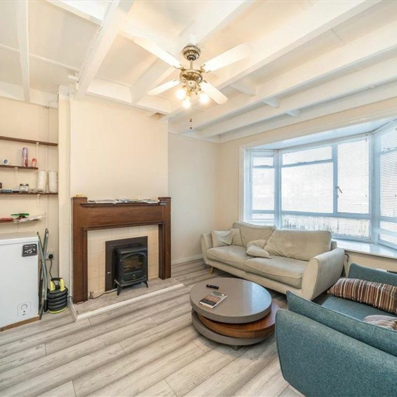 Kingsholm Gardens, SE9, London - Photo 1