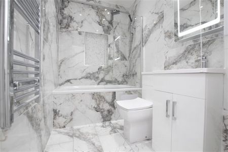 Bains Apartments, High Road, Ilford, Essex IG3 - Photo 2