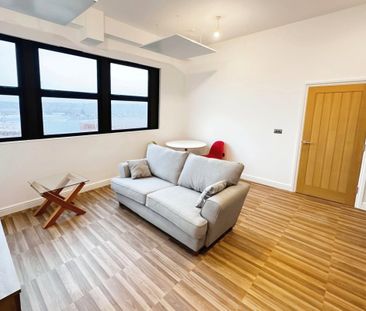 Waterside House - Photo 3