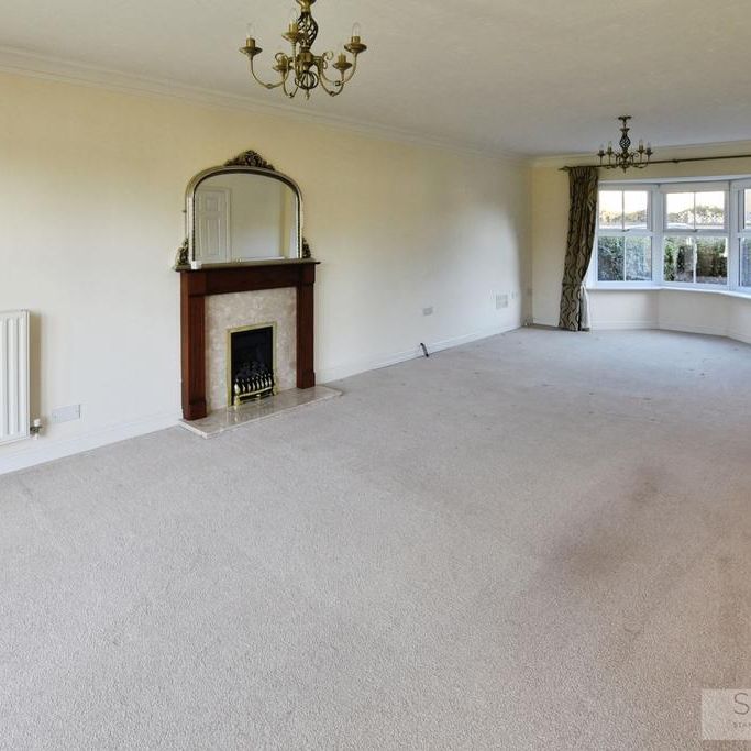 4 bedroom detached house to rent - Photo 1