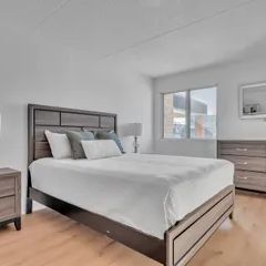 1 room apartment of 104m² in Saint-Jérôme - Photo 2