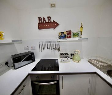 1 bedroom flat to rent - Photo 4