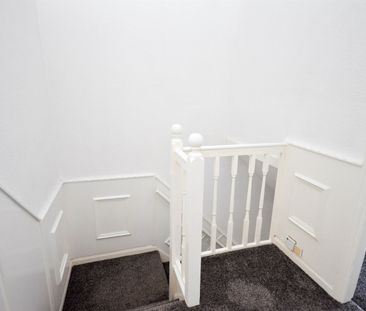 3 bed flat to rent in Dean Road, South Shields, NE33 - Photo 6