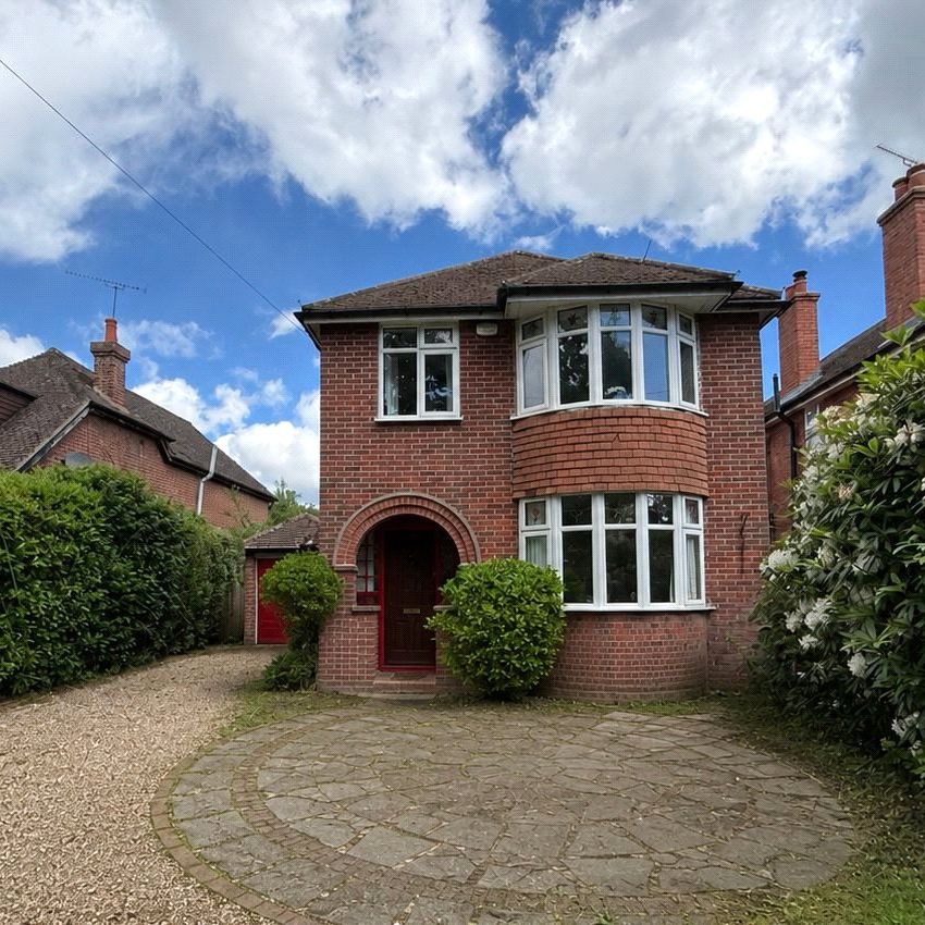 Wellington Road, Sandhurst, Berkshire, GU47 - Photo 1