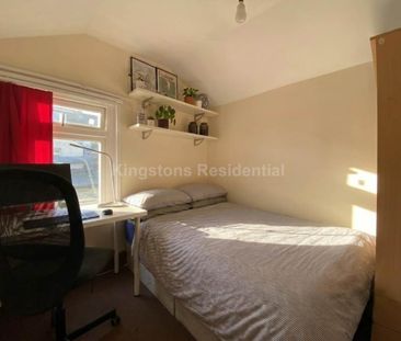 4 bedroom terraced house to rent - Photo 4