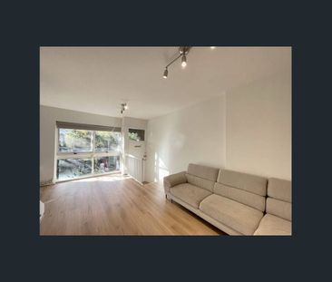 Modern & Convenient Living in the Heart of Box Hill - Photo 3