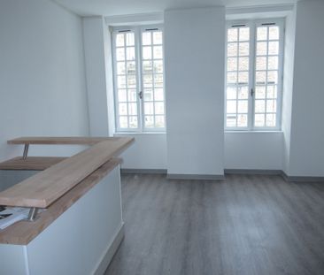 Location Appartement 2 pièces 43m² LA FERTE MACE 61600 - Photo 3