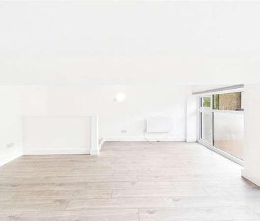 Carnarvon Road, South Woodford, London, E18 - Photo 1