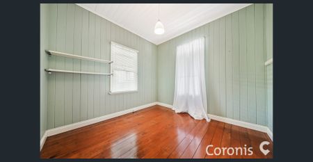 Charming Cottage Retreat - Photo 3