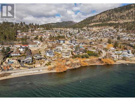Upper suite in Peaceful Peachland! - Photo 5