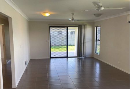 31 Batiki Circuit, 4818, Burdell Qld - Photo 3