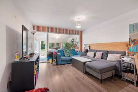 3 bedroom end of terrace house to rent - Photo 3