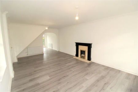 CM15, Brentwood Place, Brentwood - Photo 3