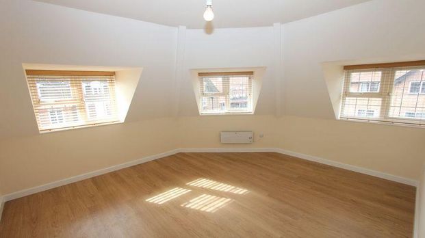 3 bedroom flat to rent - Photo 1