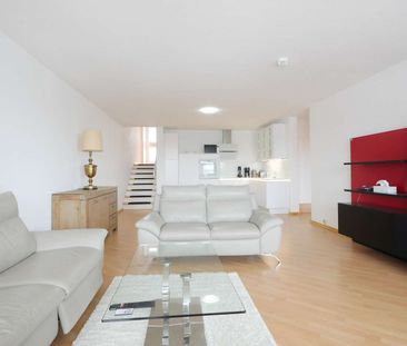 Moderne 3-Zimmer-Wohnung über zwei Etagen / Haus mit Gemeinschaftss... - Foto 2