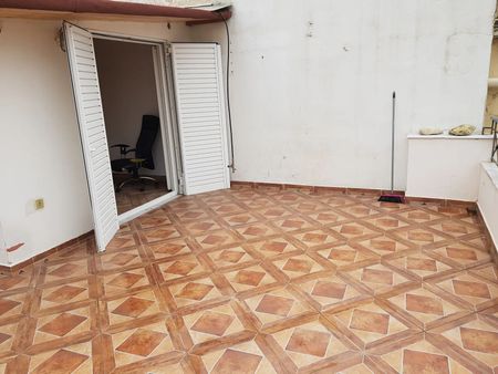 Studio/Γκαρσονιέρα για ενοικίαση Μητρόπολη (Νίκαια) - Φωτογραφία 2