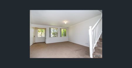 Large four bedroom home - Photo 3