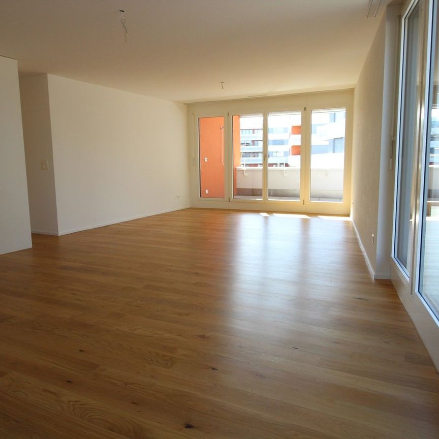 Moderne 2.5-Zimmerwohnung an zentraler Lage in Bülach - Foto 1