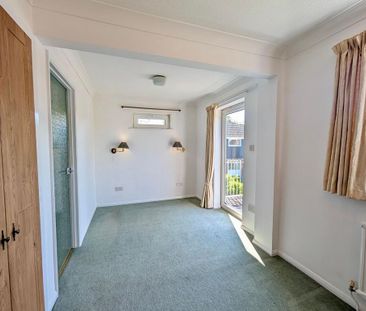 4 bedroom detached house to rent - Photo 6