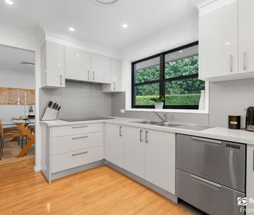 Large Quality Renovated Family Home In Popular Jewells - Photo 5