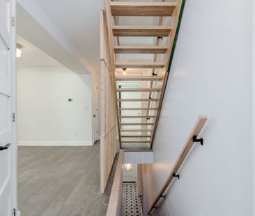 For Lease - 9 Hambly Avenue Unit# Upper, Toronto, Ontario - Photo 5