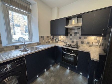 3 bedroom terraced house to rent - Photo 4